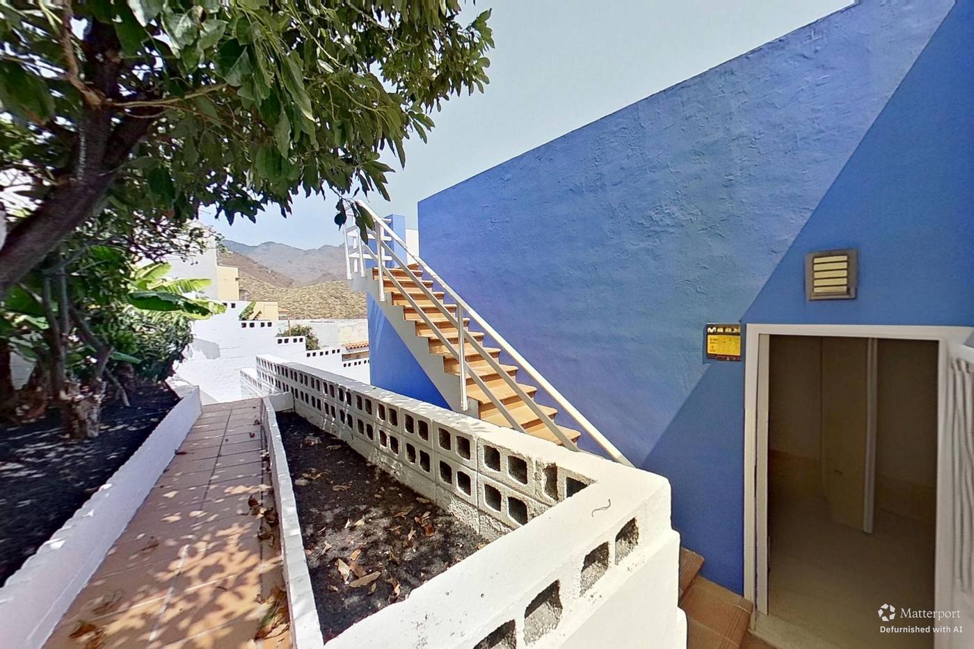 Casa Azul — Villa with Pool and Roof Terrace — 33