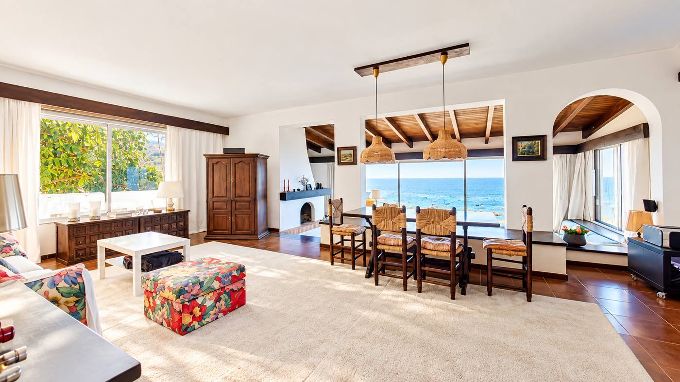 Casa Sonja — Seafront Villa — 16