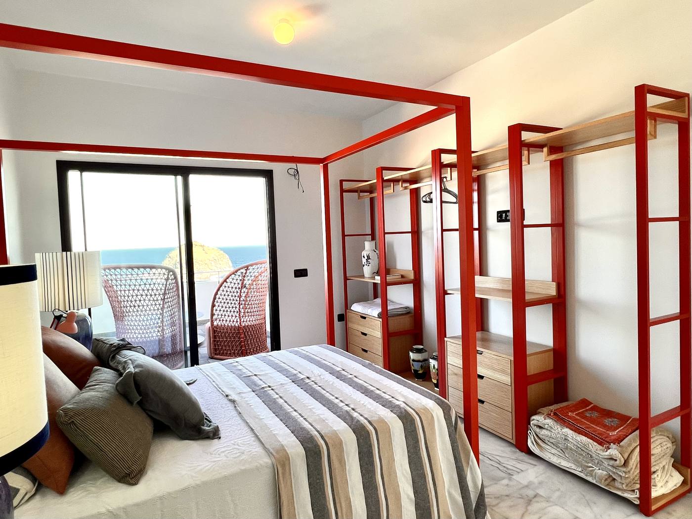 Renovated Townhouse with Pool — 27