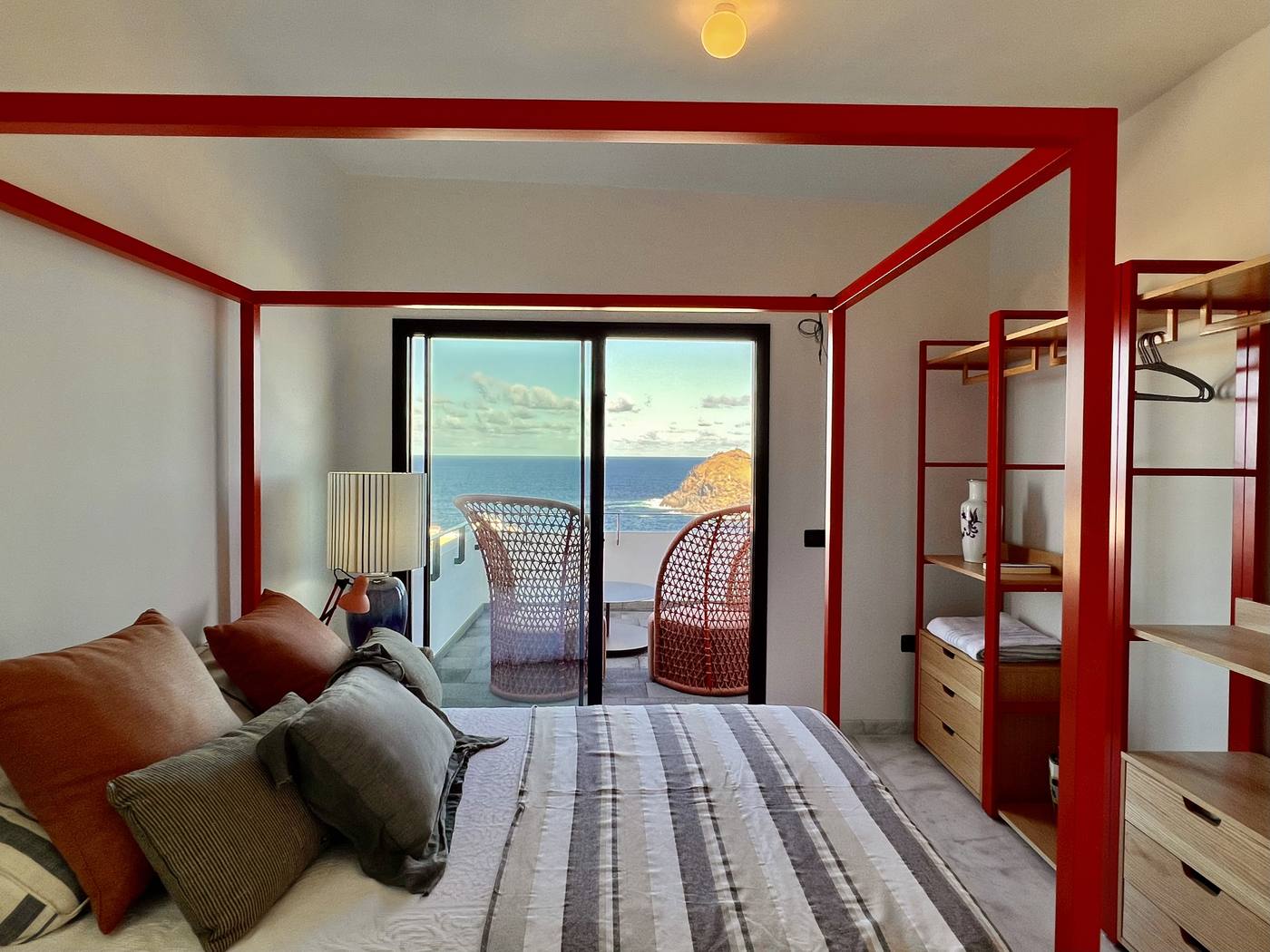 Renovated Townhouse with Pool — 28