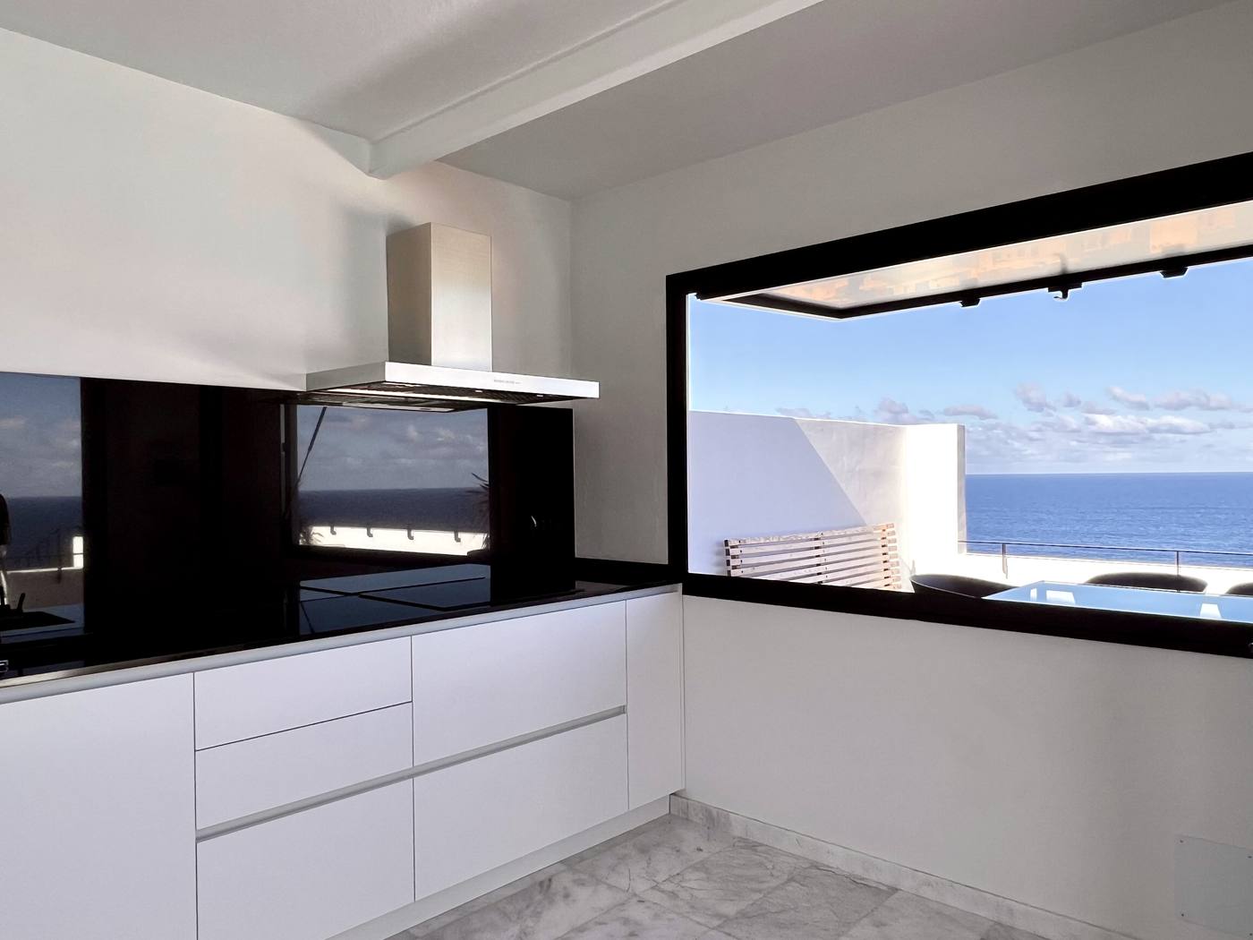 Renovated Townhouse with Pool — 32