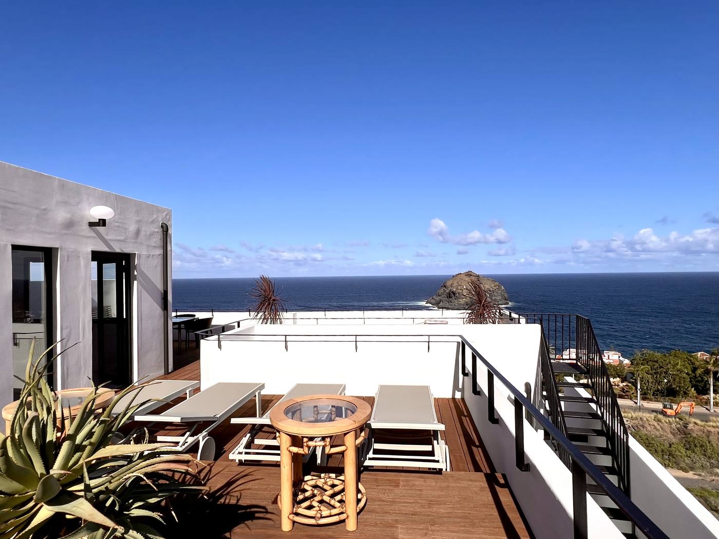 Renovated Townhouse with Pool — 34