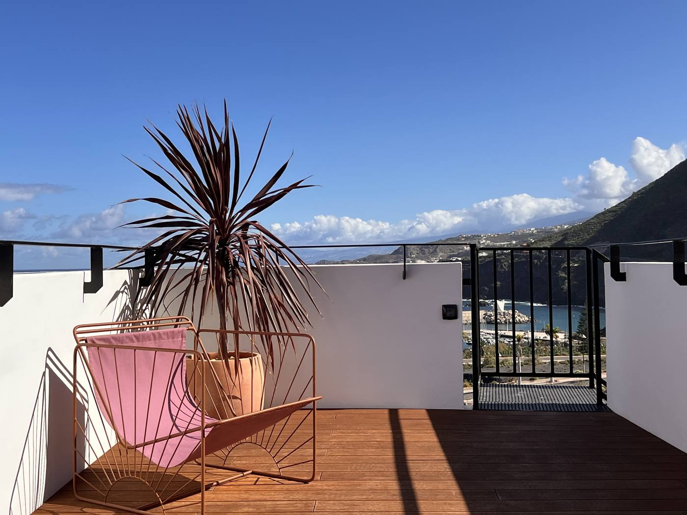 Renovated Townhouse with Pool — 45
