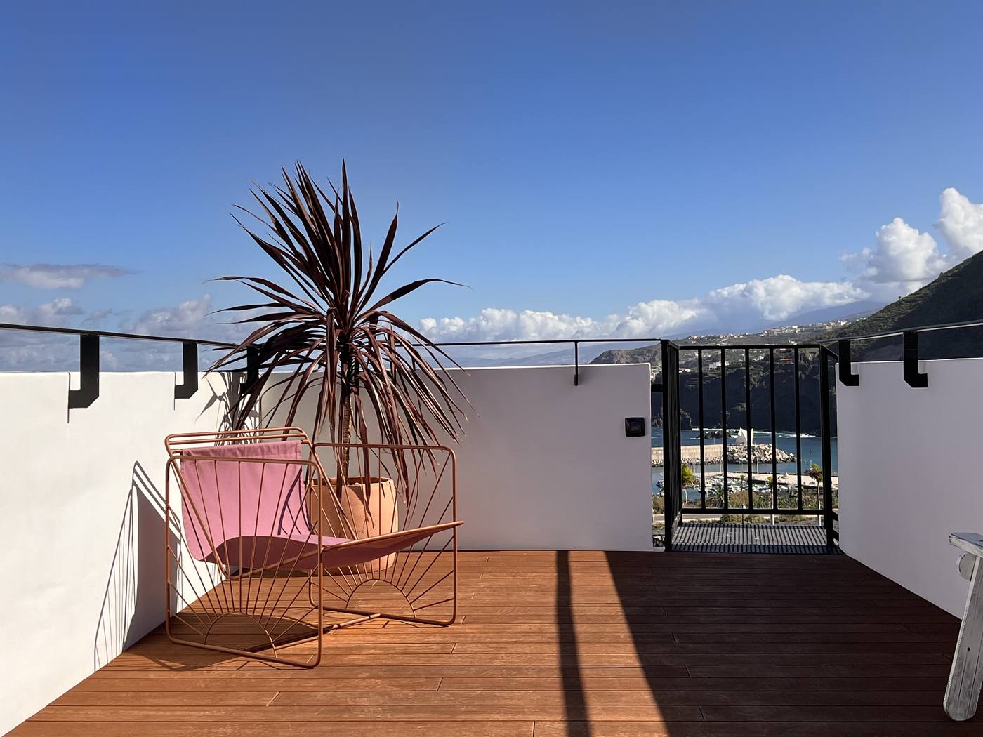Renovated Townhouse with Pool — 46