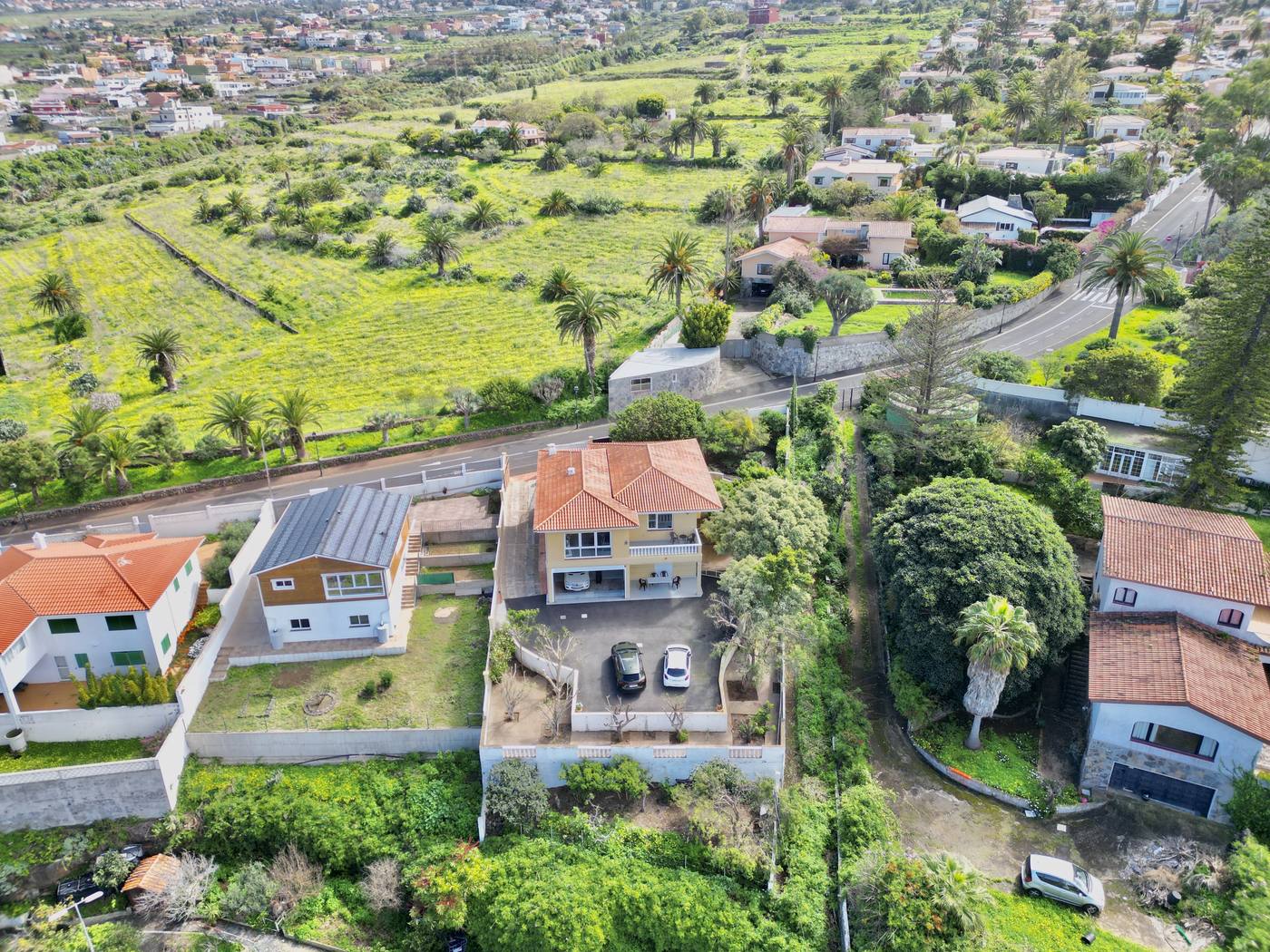 Single-level Villa with Sea Views — 18