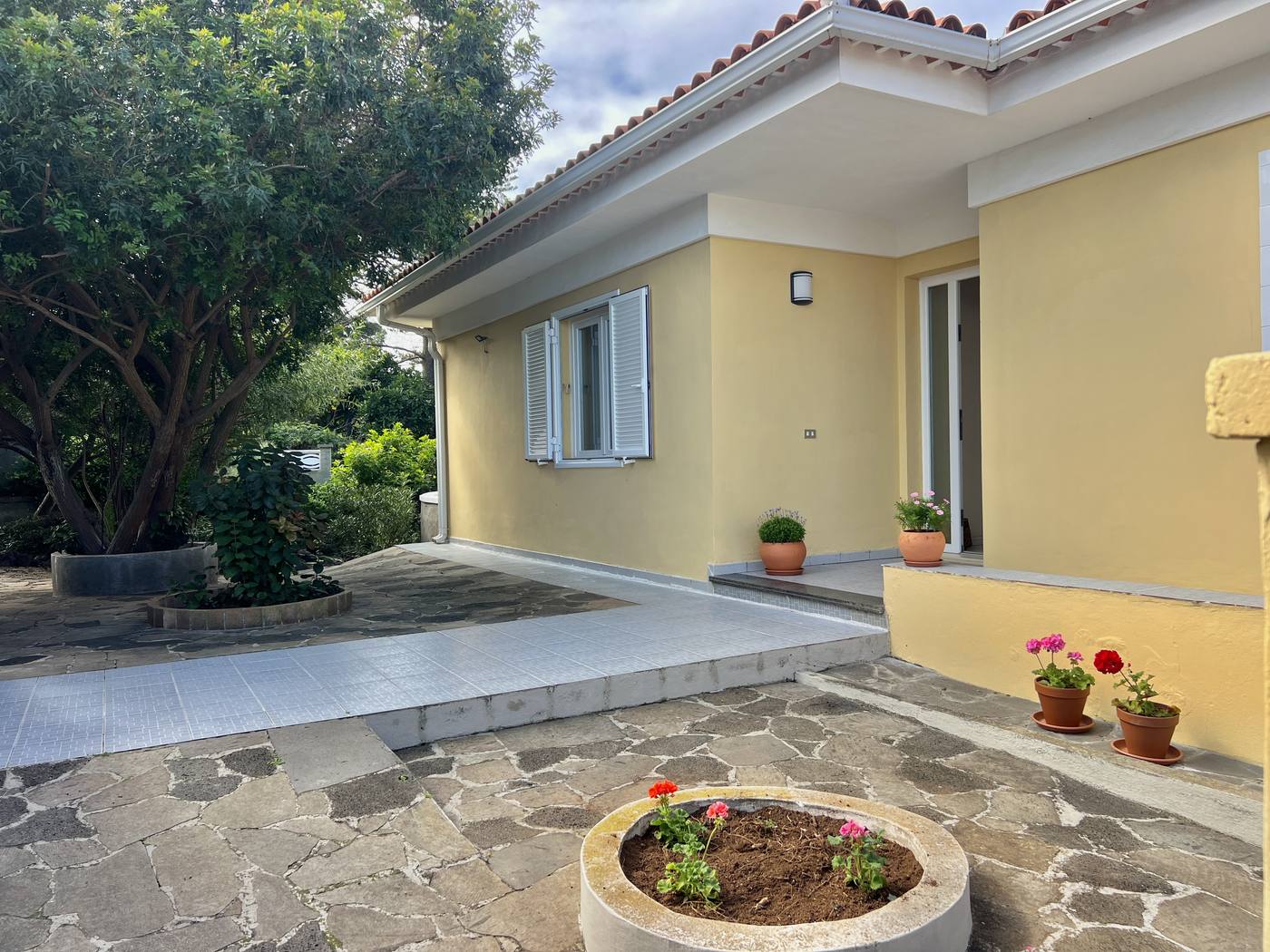 Single-level Villa with Sea Views — 20