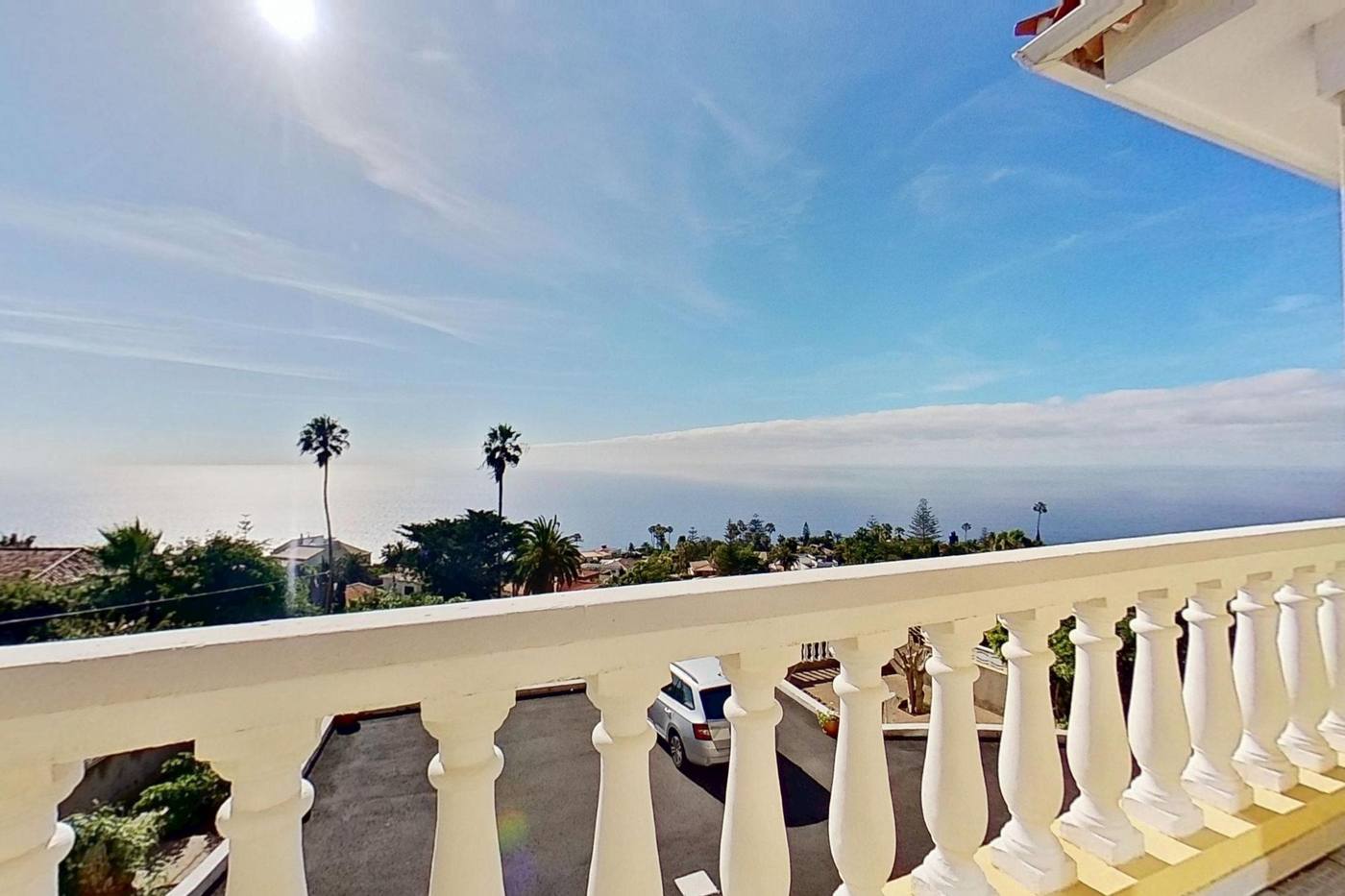 Single-level Villa with Sea Views — 27