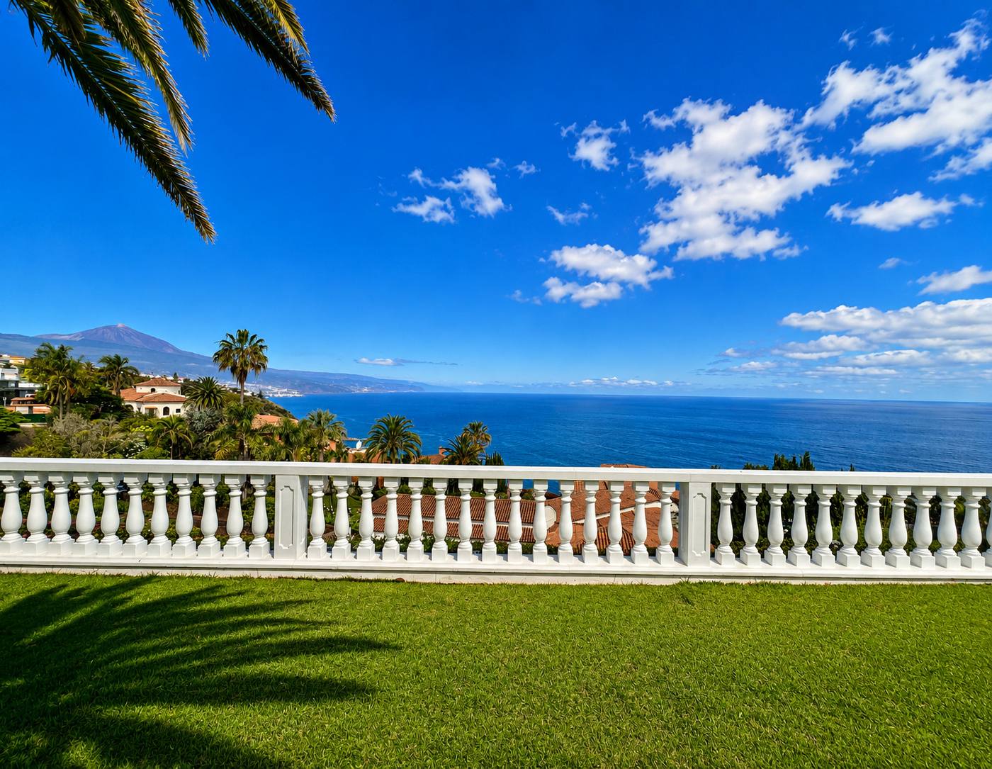 Mediterranean Villa with Infinite Views — 11