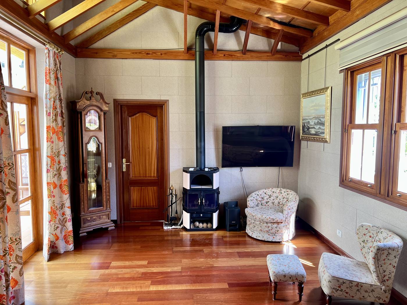 Energy-efficient Family Home — 7