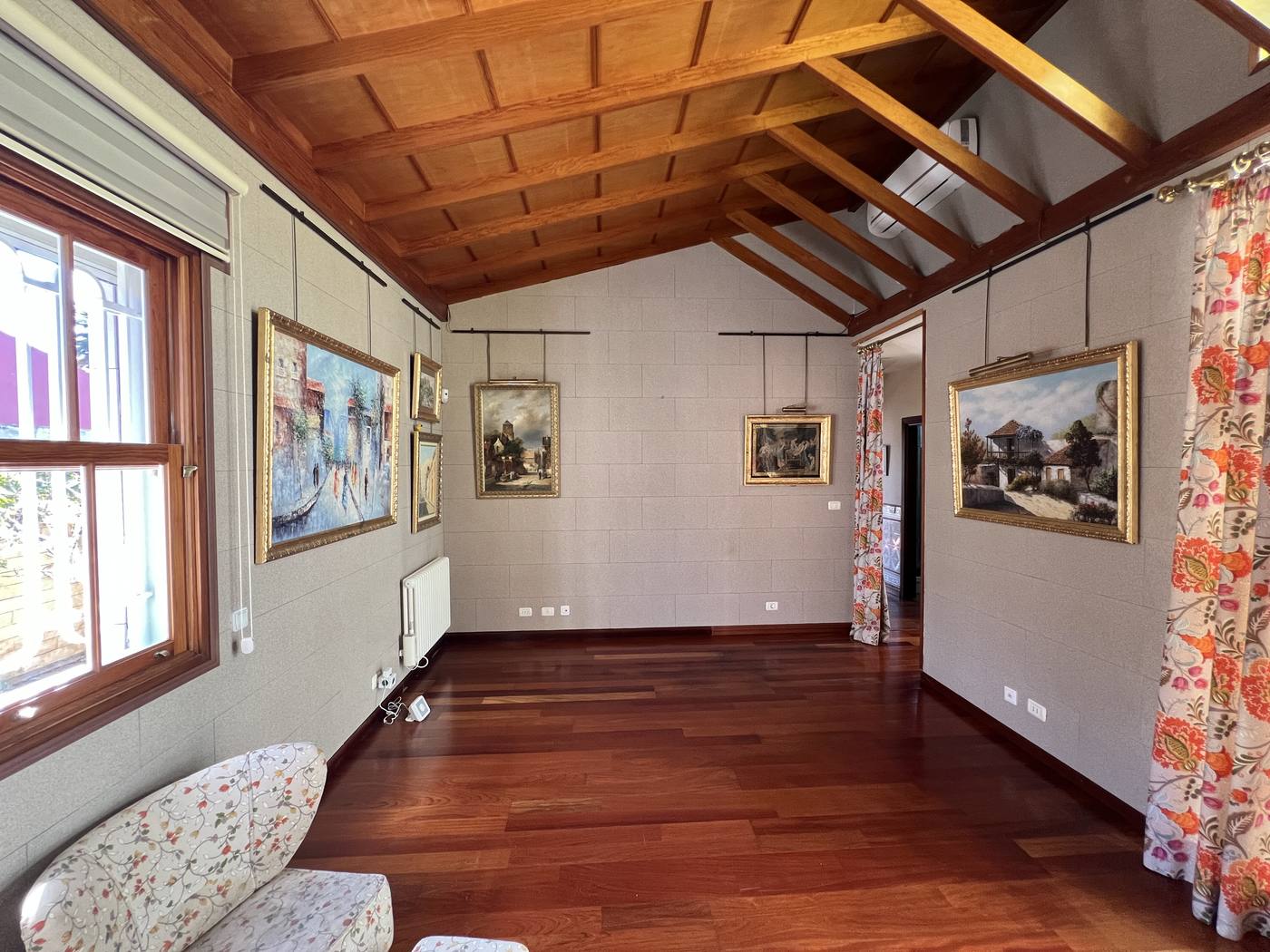 Energy-efficient Family Home — 8