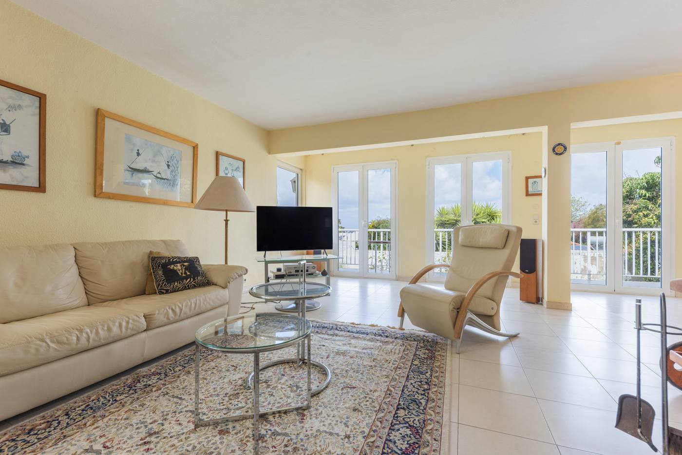 Garden Estate with Guest House — 15