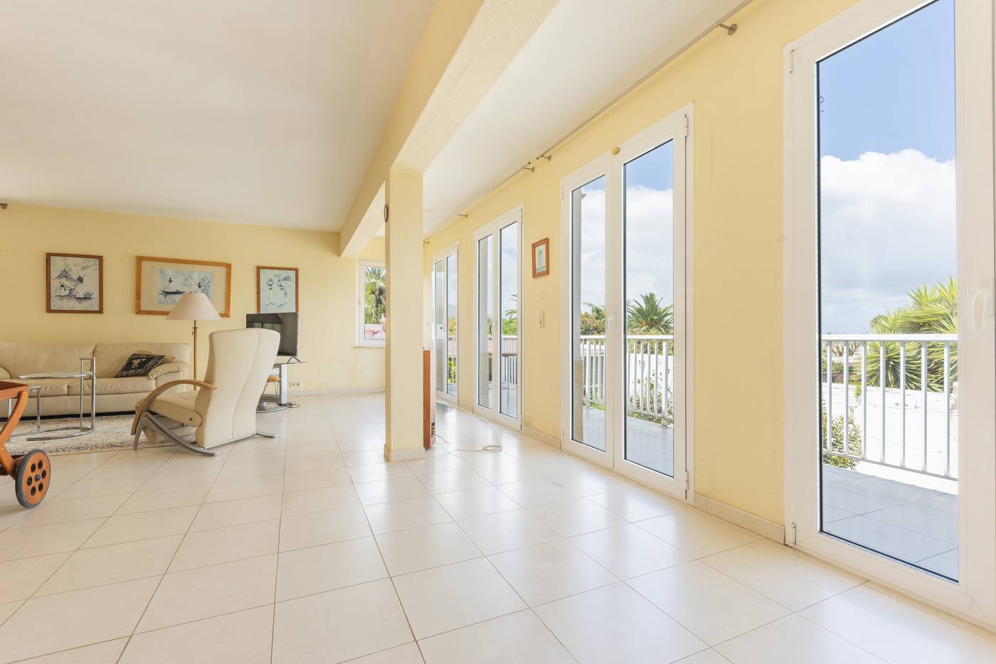 Garden Estate with Guest House — 18
