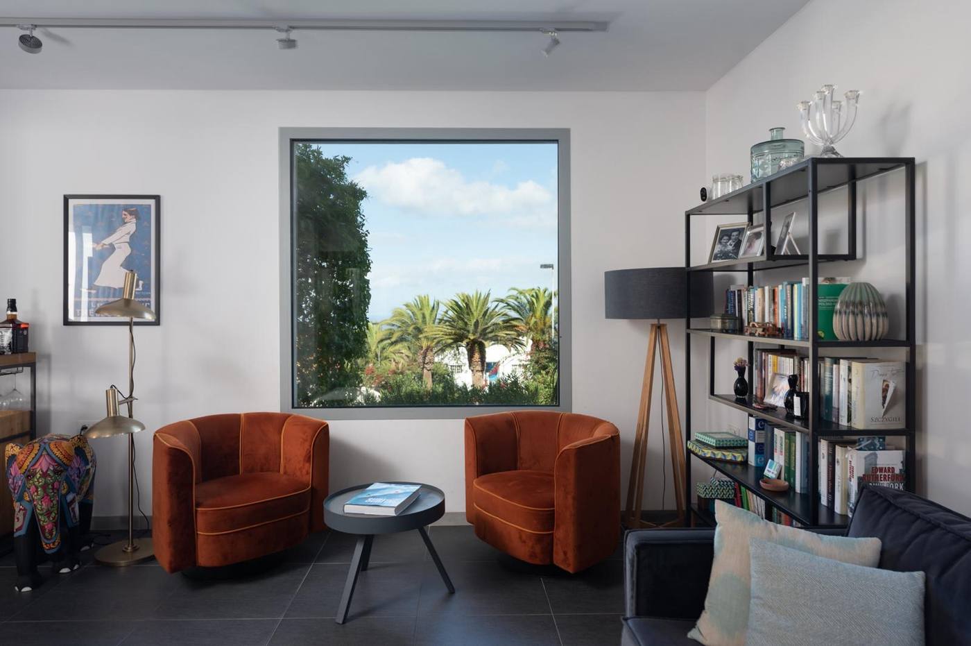 Modern Villa with 15-metre Pool — 50